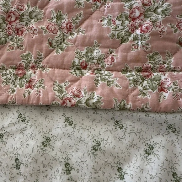 LAURA ASHLEY STANDARD PILLOW SHAM/BRAND NEW - Picture 3 of 4